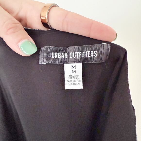 [Urban Outfitters] Silver Metallic Asymmetrical Mallory Mini Dress Size Medium M - Picture 11 of 12